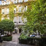 Le Pavillon De La Reine & Spa, Place Des Vosges