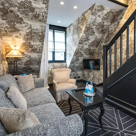 Hotel Le Pavillon De La Reine & Spa, Place Des Vosges Parigi