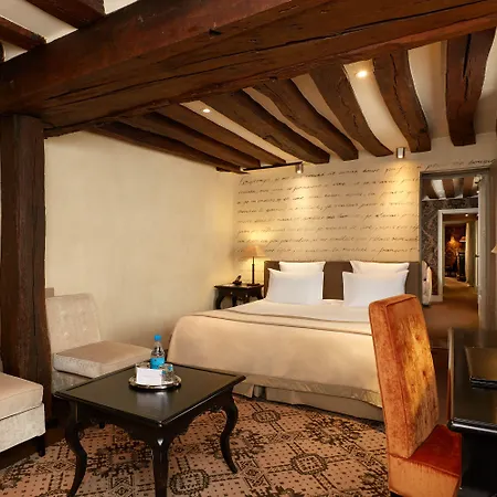 Hotel Le Pavillon De La Reine & Spa, Place Des Vosges Parigi
