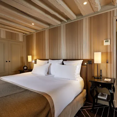 Hotel Le Pavillon De La Reine & Spa, Place Des Vosges Parigi