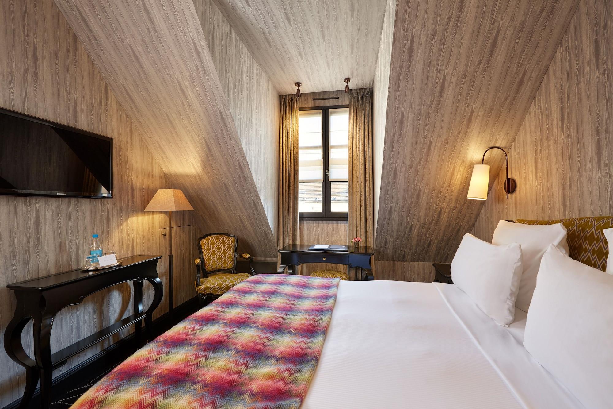 Le Pavillon De La Reine & Spa, Place Des Vosges 5* Parigi