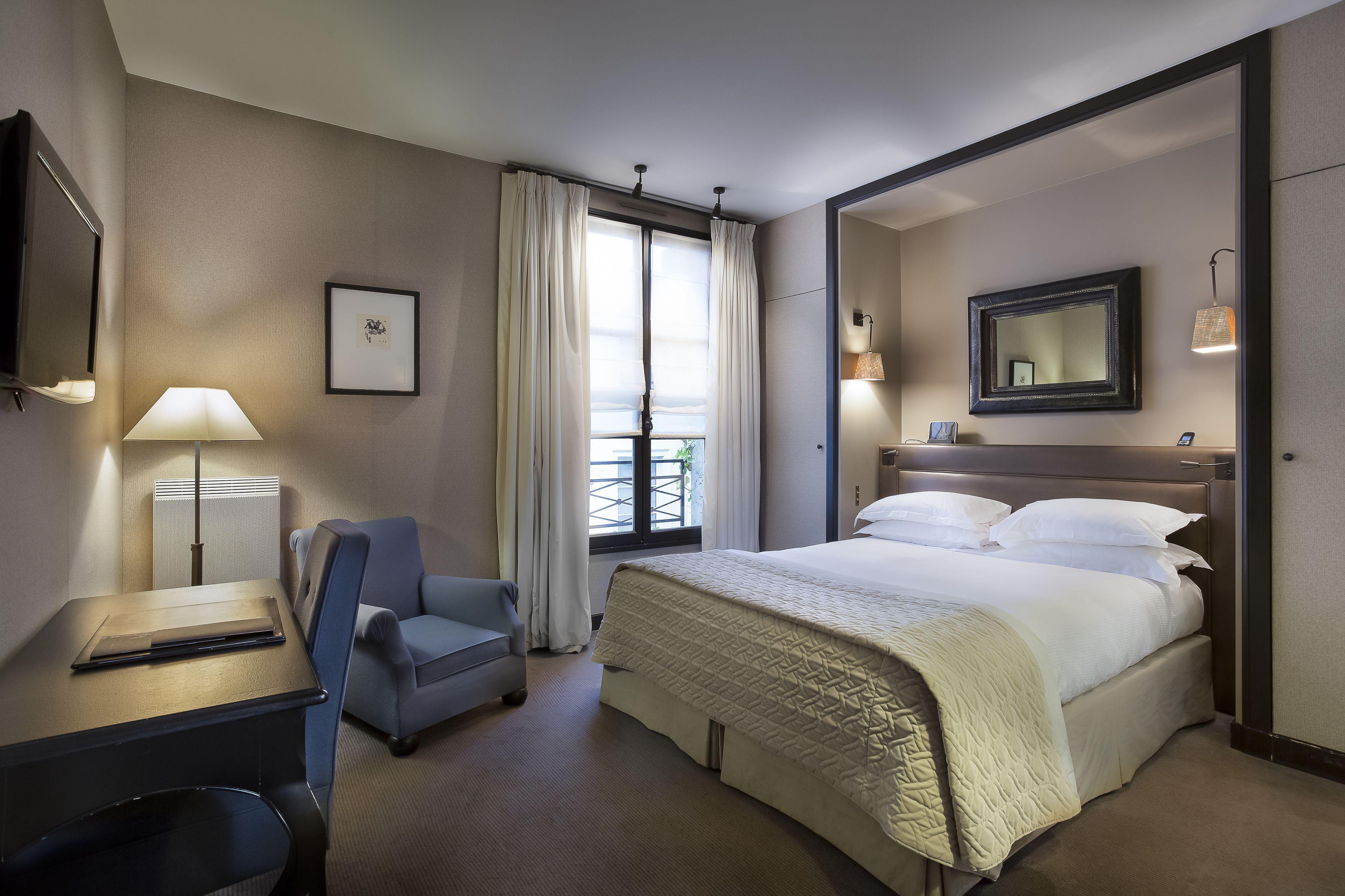 Hotel Le Pavillon De La Reine & Spa, Place Des Vosges 5*