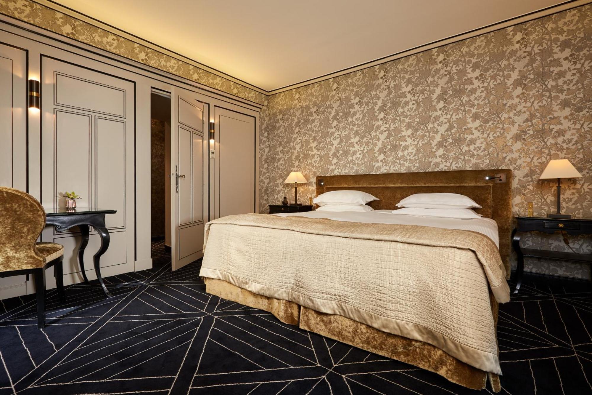 Le Pavillon De La Reine & Spa, Place Des Vosges 5* Parigi