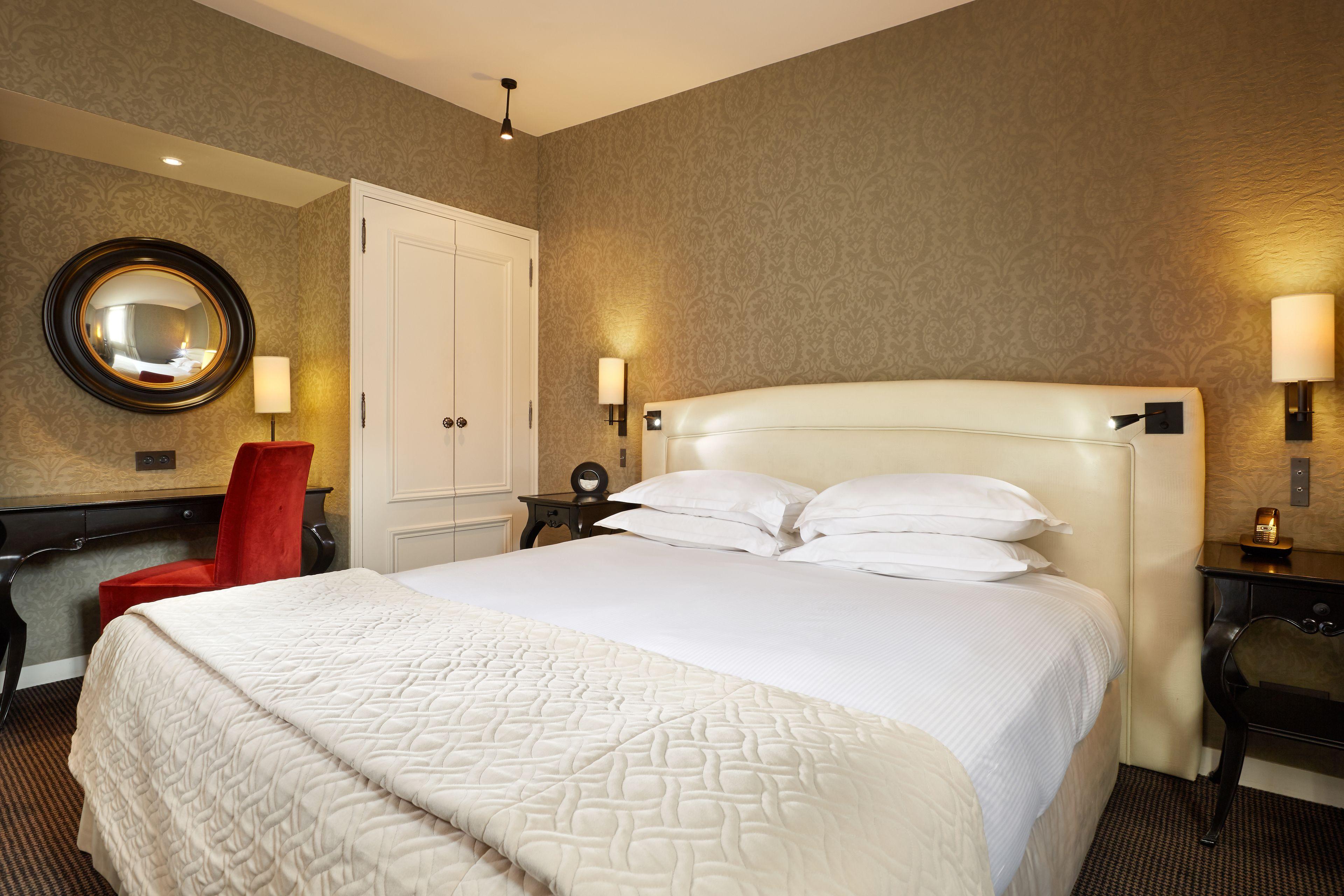 Hotel Le Pavillon De La Reine & Spa, Place Des Vosges 5*