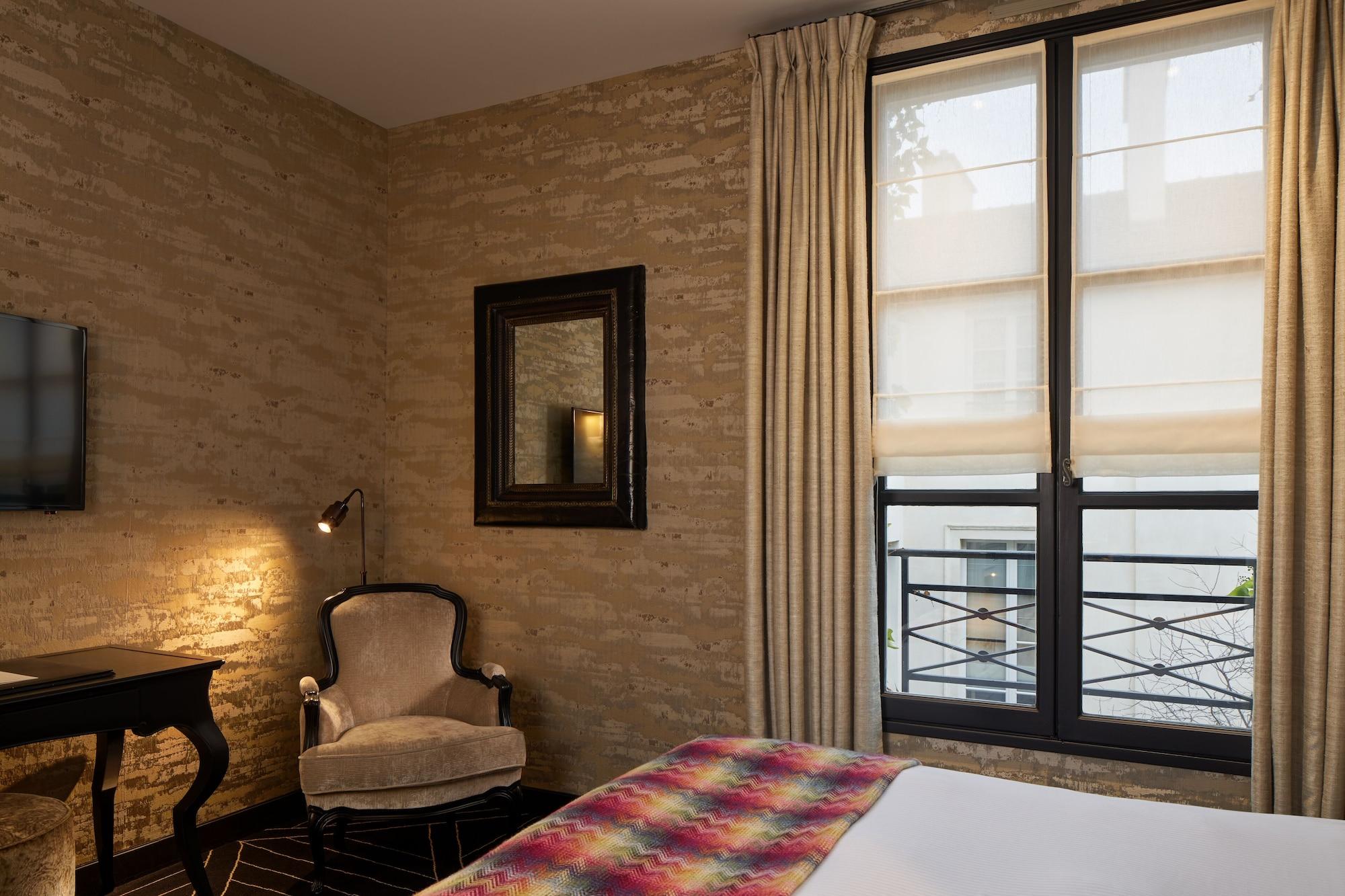 Hotel Le Pavillon De La Reine & Spa, Place Des Vosges 5*
