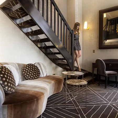 Le Pavillon De La Reine & Spa, Place Des Vosges 5* Paris