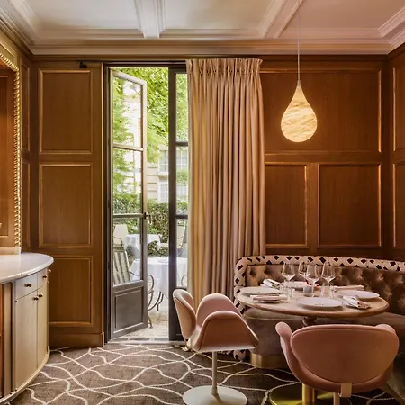 Hotel Le Pavillon De La Reine & Spa, Place Des Vosges Paris