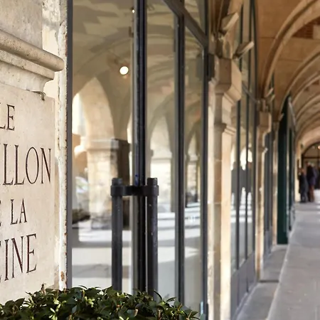 Le Pavillon De La Reine & Spa, Place Des Vosges 5* Paris